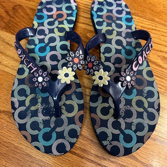 Coach Flip Flops - Picture 1 of 4